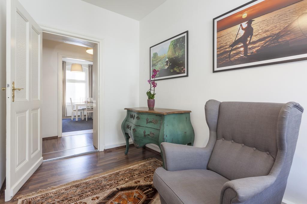 The Rheinsberger - Cosy 2Br One Living Room Up To 6 Berlin Luaran gambar