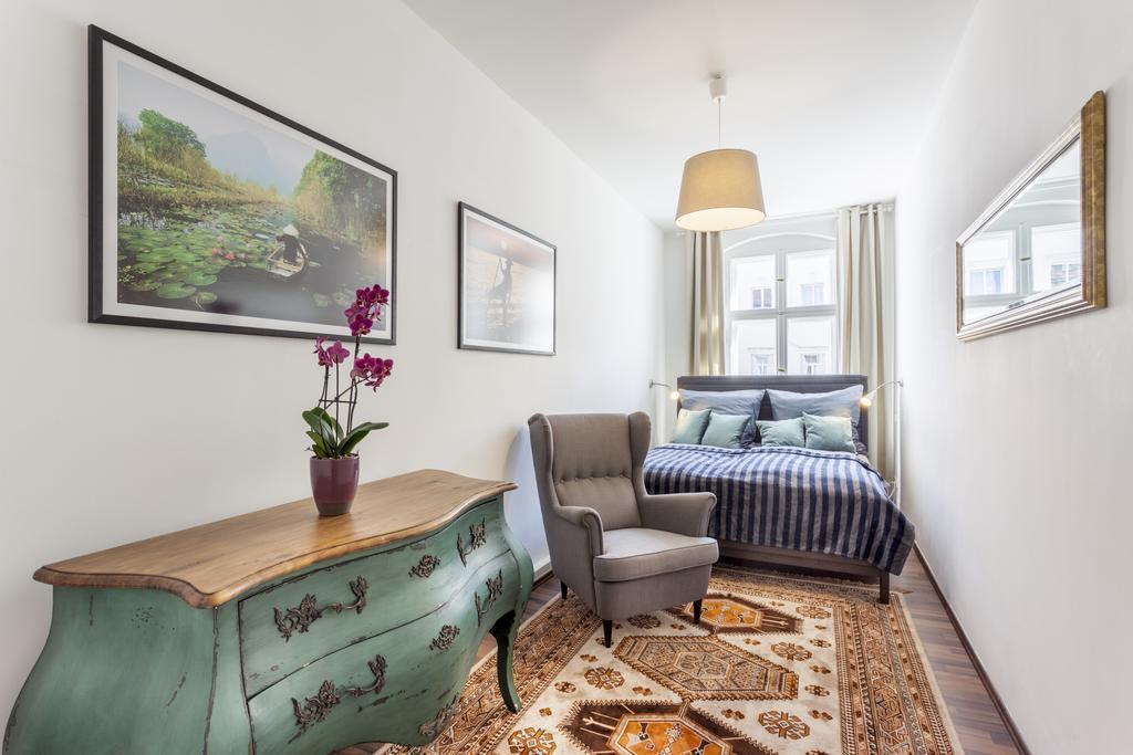 The Rheinsberger - Cosy 2Br One Living Room Up To 6 Berlin Luaran gambar