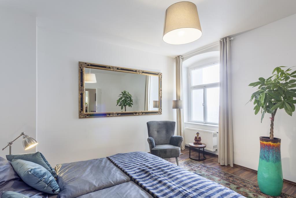 The Rheinsberger - Cosy 2Br One Living Room Up To 6 Berlin Luaran gambar