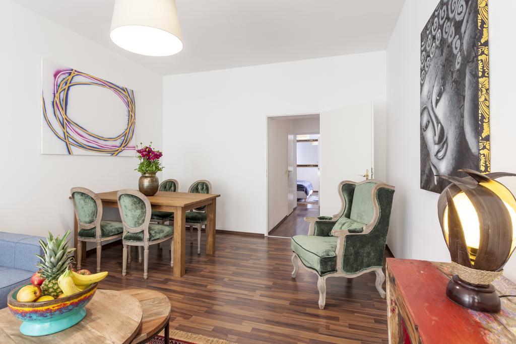The Rheinsberger - Cosy 2Br One Living Room Up To 6 Berlin Luaran gambar