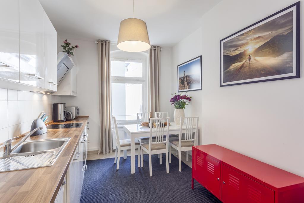 The Rheinsberger - Cosy 2Br One Living Room Up To 6 Berlin Luaran gambar